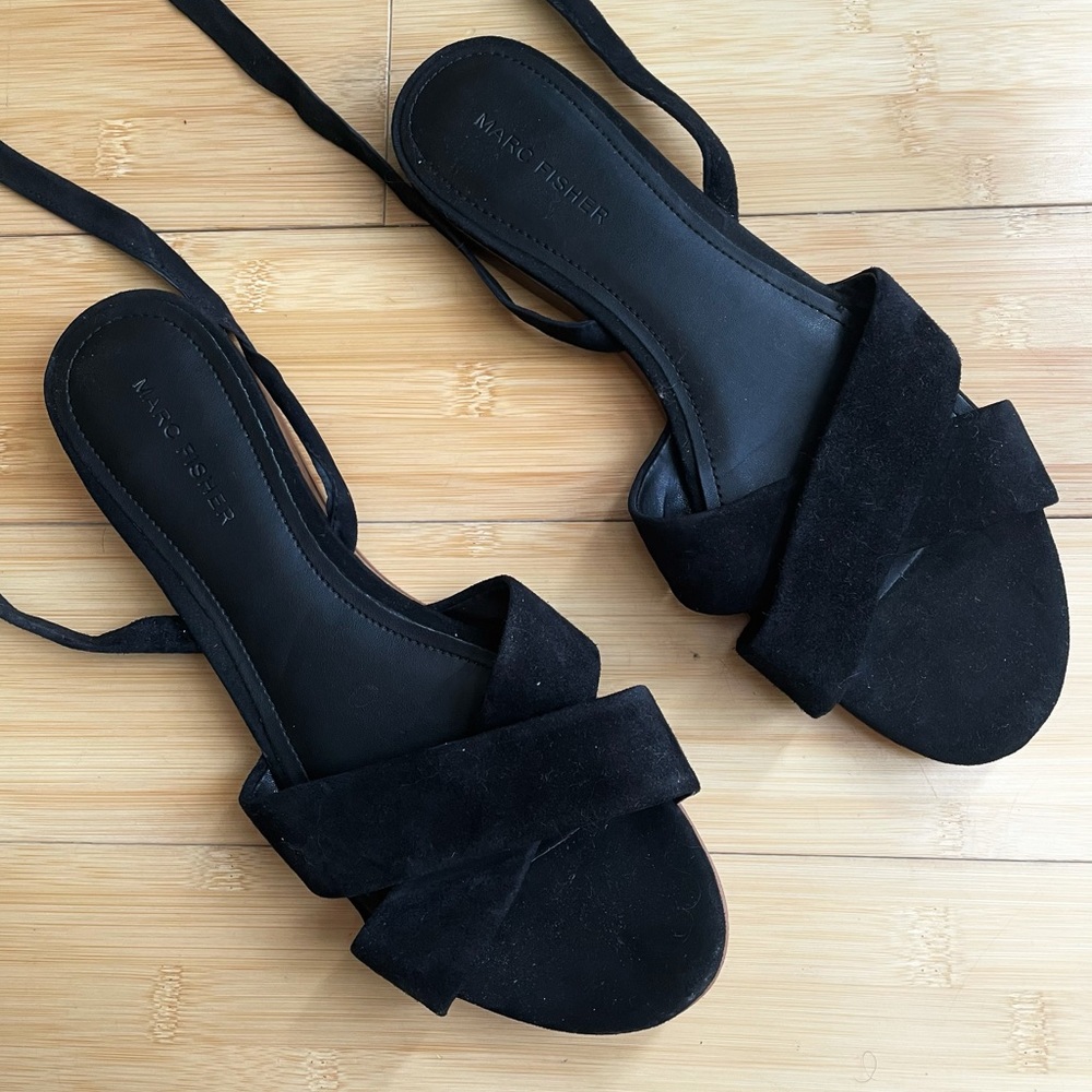 Marc Fisher Gladiator Tie Sandals Black 9.5